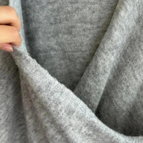 Pure / US Collection Grey Cross Front Sweater, Cozy Trendy Fall Knit, Medium - Picture 8 of 16